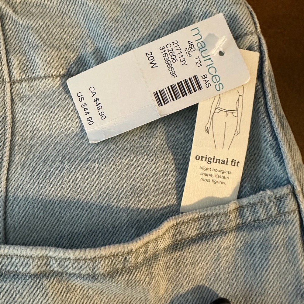 Bnwt Maurices Light Blue Jean Shorts 5” A line original fit size 20w - Picture 4 of 6